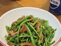 -黄泥岗·地道湖北菜(奥特莱斯店)