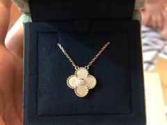 -梵克雅宝(国贸商城店)