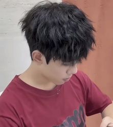 -米娜男士新国潮理发馆