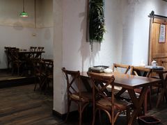 -猫爷的腔调·黔小馆(交大医学住宅区店)