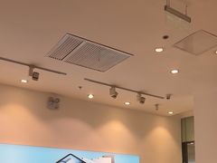 -Apple授权专营店(宝山万达店)