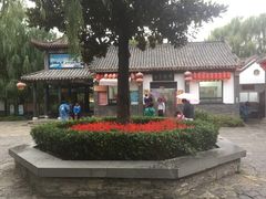 竹泉村的售票窗口-红石寨旅游度假区