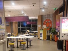 -麦当劳(莘松路芭比伦DT店)