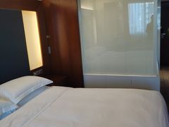 -上海浦东假日酒店