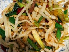 -魏铭鱼头捞饭(晋阳路店)