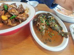 -品鲜村农家菜·阳澄湖大闸蟹(总店)