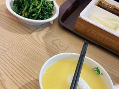 果仁菠菜-李连贵熏肉大饼(金隅嘉品Mall店)