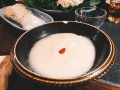 -老牌坊云南鱼豆花火锅(哈西万达店)