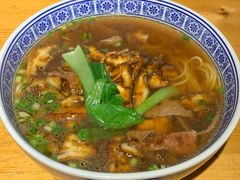 蛤蜊猪肝面-沪西老弄堂面馆(定西路店)