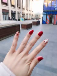 -花系美·美甲美睫精品店
