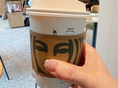 -星巴克(上海长宁来福士1F店)