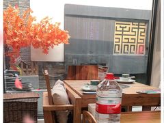 大堂-毛辣果·贵州红酸汤牛肉火锅(西单店)