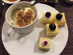 -唐拉雅秀酒店-西锦汇空中BBQ·思创餐厅