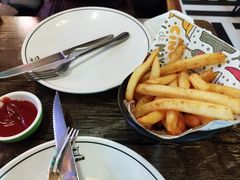 -Famous肥猫墨西哥音乐餐吧(五棵松华熙LIVE店)