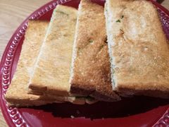 咖椰吐司-HELLO 27 意面·沙拉·帕尼尼