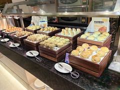 -亚龙湾希尔顿自助餐厅·海鲜·烧烤·沙滩BBQ·现场乐队