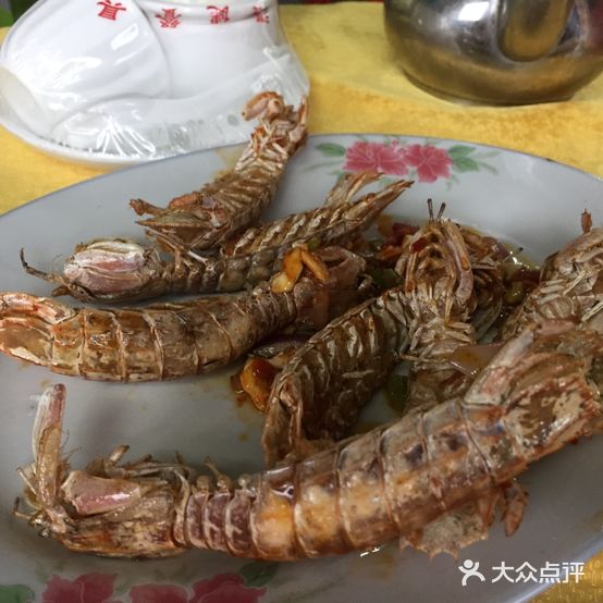 合家欢美食坊