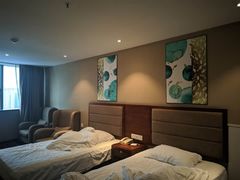 -怡华威斯达酒店(重庆医科大学附属儿童医院店)