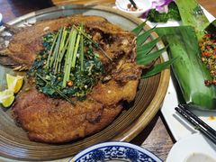 香茅草烤罗非鱼-滇越乘象云南餐厅(次渠店)
