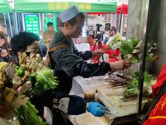 -哈海英麻辣烫(中华西路步行街店)