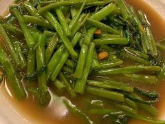 -J Daeng Seafood