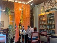 -Cuc Gach Quan Restaurant