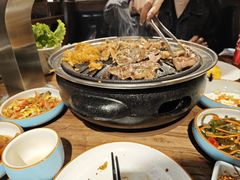 -明洞阿姨·韩式酱蟹烤肉·创意料理(三元桥店)