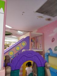 -孩子王童乐园(青岛万达店)