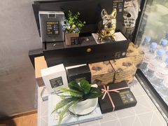 -ZING COFFEE 镜咖啡