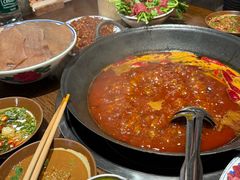 -萍姐火锅·公路夜市(武汉首店)