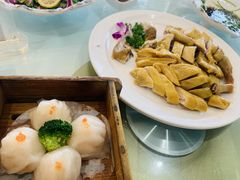 咸香鸡-东江渔村·古典园林·30年粤菜老字号(太和店)