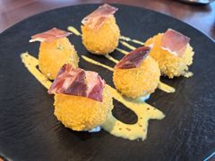 -MONICH牛排融合餐厅(和义大道购物中心店)