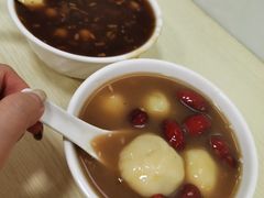 黑芝麻豆沙双拼-罗子龙罗家桂花汤圆(曹都巷店)