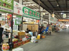 -上海龙吴水胜海发市场