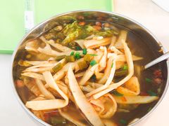 -卓雅桂林米粉