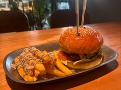 -三勾JJJ Burger&Coffee(梅溪湖店)