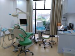 -赫尔森口腔·牙齿种植修复