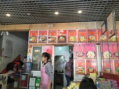 -灿阳斋黄焖鸡米饭(鸣新东路店)