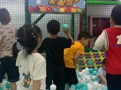 -蒙特利亲子乐园