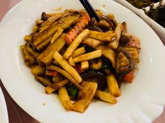 虾仁群菌-添福来墨鱼饺子 · 海鲜东北菜(大连星海·黄浦路店)