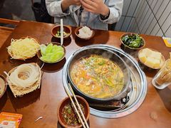 -黔有有贵州酸汤夺夺粉火锅(五味十字店)