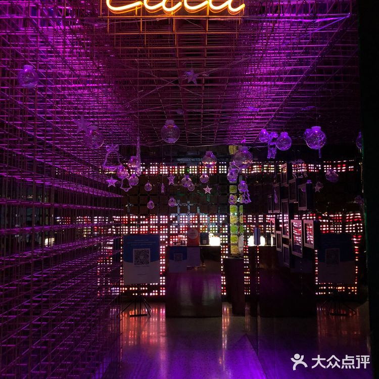 杭州氛围感💯西餐厅——EATA牛肉酒廊