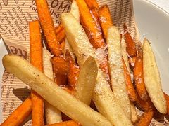 -芭莉与彩虹西餐厅(成都合生汇店)