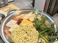 -富乐满 炸鸡&韩国料理 불로만(虹泉路店)