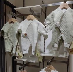 -孩子王(奥克斯广场店)