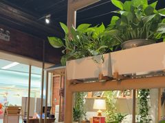 -渝信川菜 · 川味家常菜(财富购物中心店)