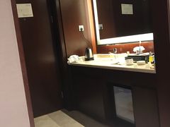 -铂逸梦秦酒店(横店梦幻谷店)