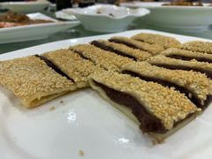 豆沙锅饼-梅龙镇酒家(南京西路总店)