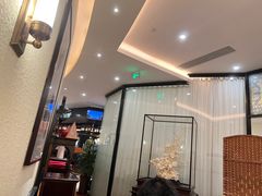 -醉辉皇上海之巅(上海中心大厦店)