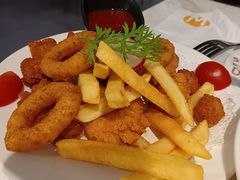 小食拼盘-威克特披萨汉堡